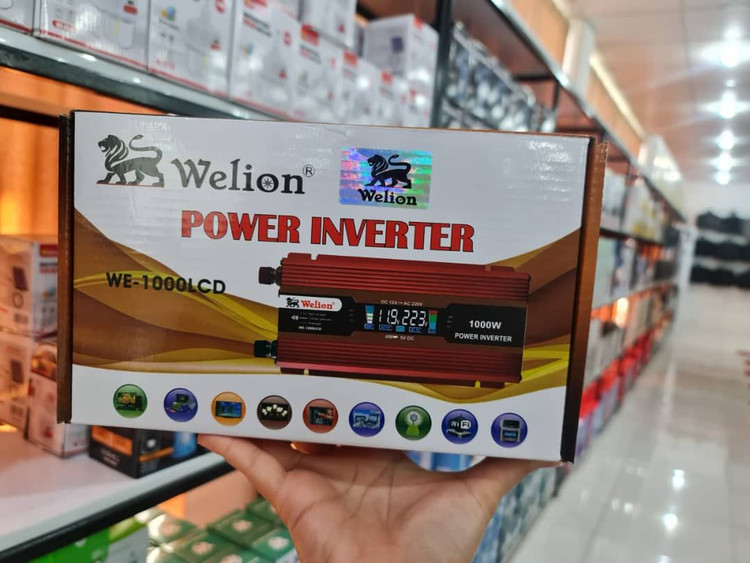 مبدل برق خودرو 1000 وات 12 ولت به 220 ولت ویلیون مدل We-1000LCD